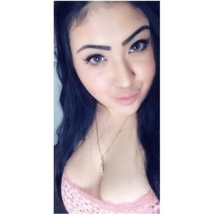 Meet your Posher, Inez